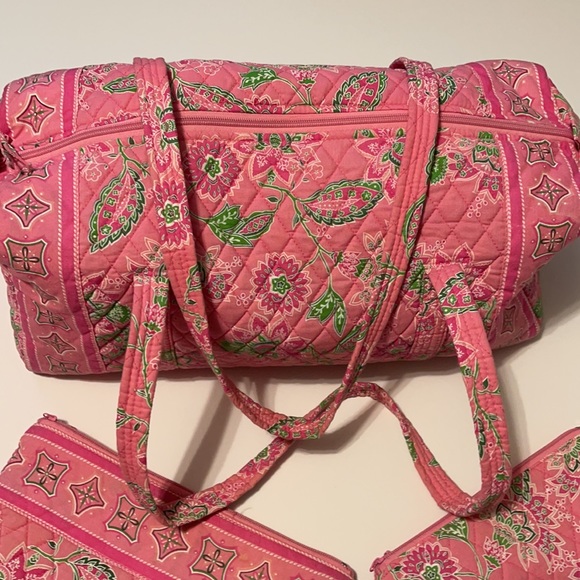 Tanya Lee Design Quilted Fabric Travel Duffle Bag, and Two Cosmetic Bags - Picture 2 of 14